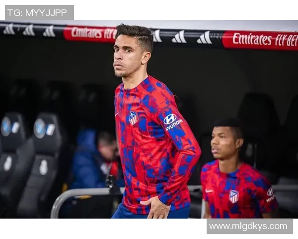 3月21日出生的足球巨星们：解析他们的成长历程与场上表现