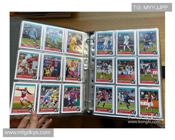 足球球星卡发行历史及重要时刻回顾:从创世到经典瞬间 足球球星卡发行历史及重要时刻回顾:从创世到经典瞬间