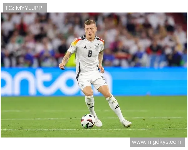 全球足球巨星排名各国十大球员风采全解析 全球足球巨星排名各国十大球员风采全解析