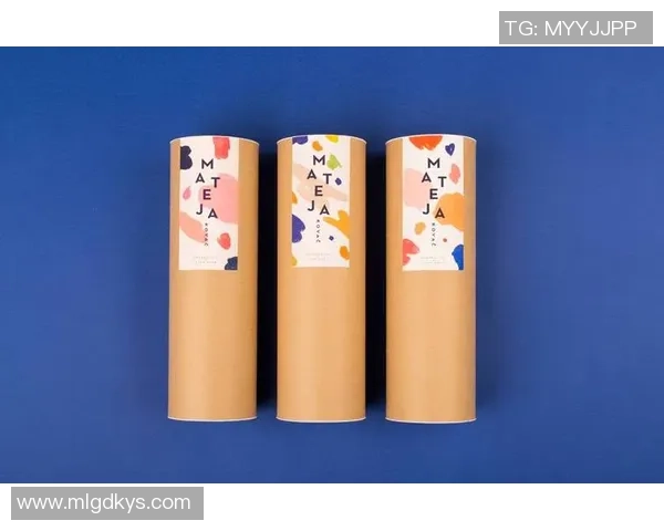 创意十足的足球球星海报设计灵感与视觉表达探索